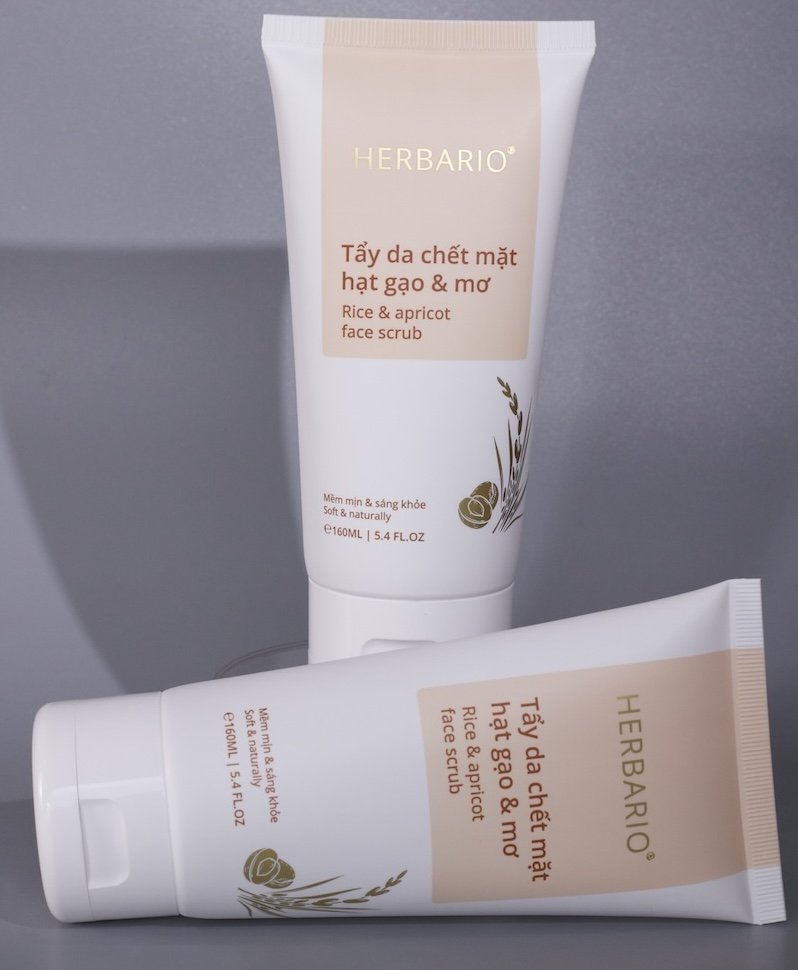 Tẩy da chết hạt gao & mơ Herbario tay da chet hat gao va mo Herbario